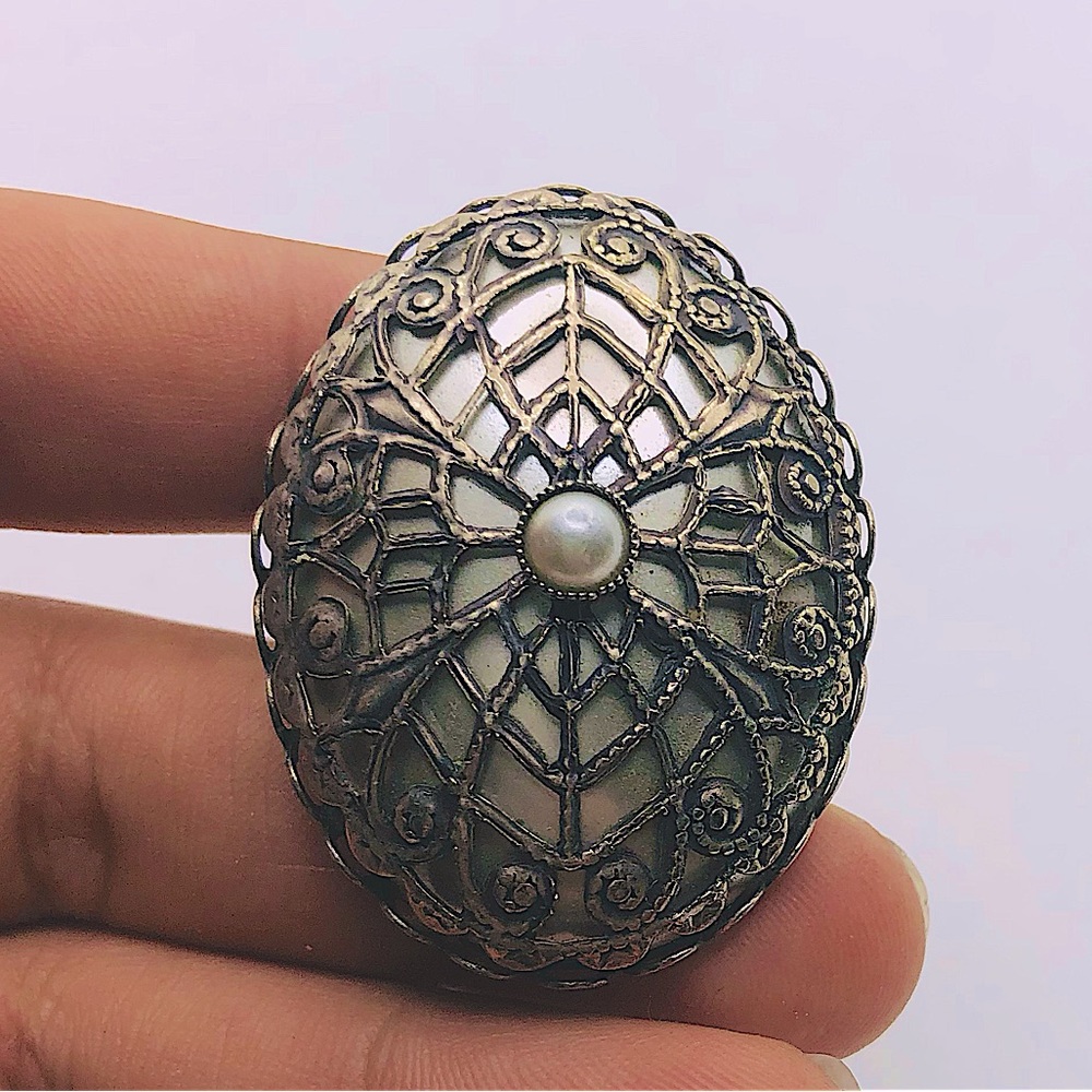 Jan Michaels unique ring from San Francisco